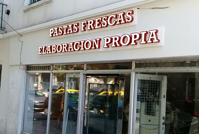 Proyecto de cartelería y corpóreos - La Casa del Corpóreo